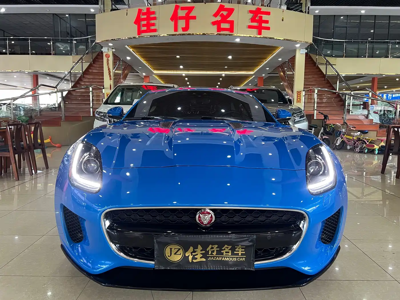Jaguar F-TYPE 2019 2018 3.0 SC Coupe
