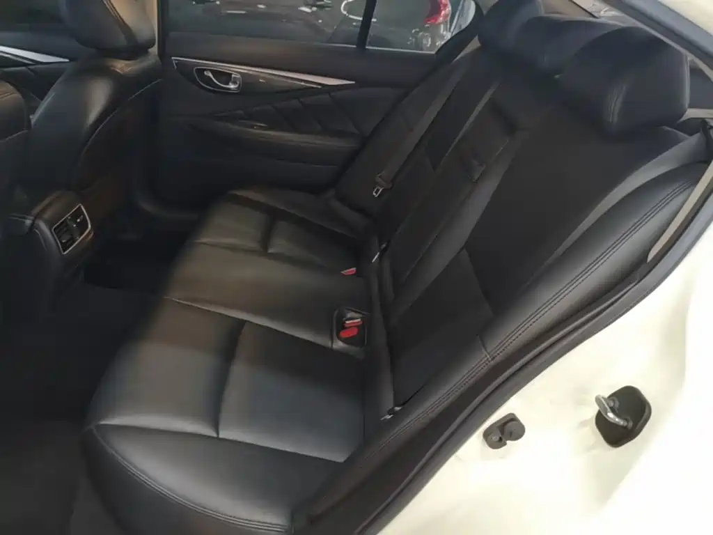 Infiniti Q50L 2021 2018 2.0T Comfort (China VI)