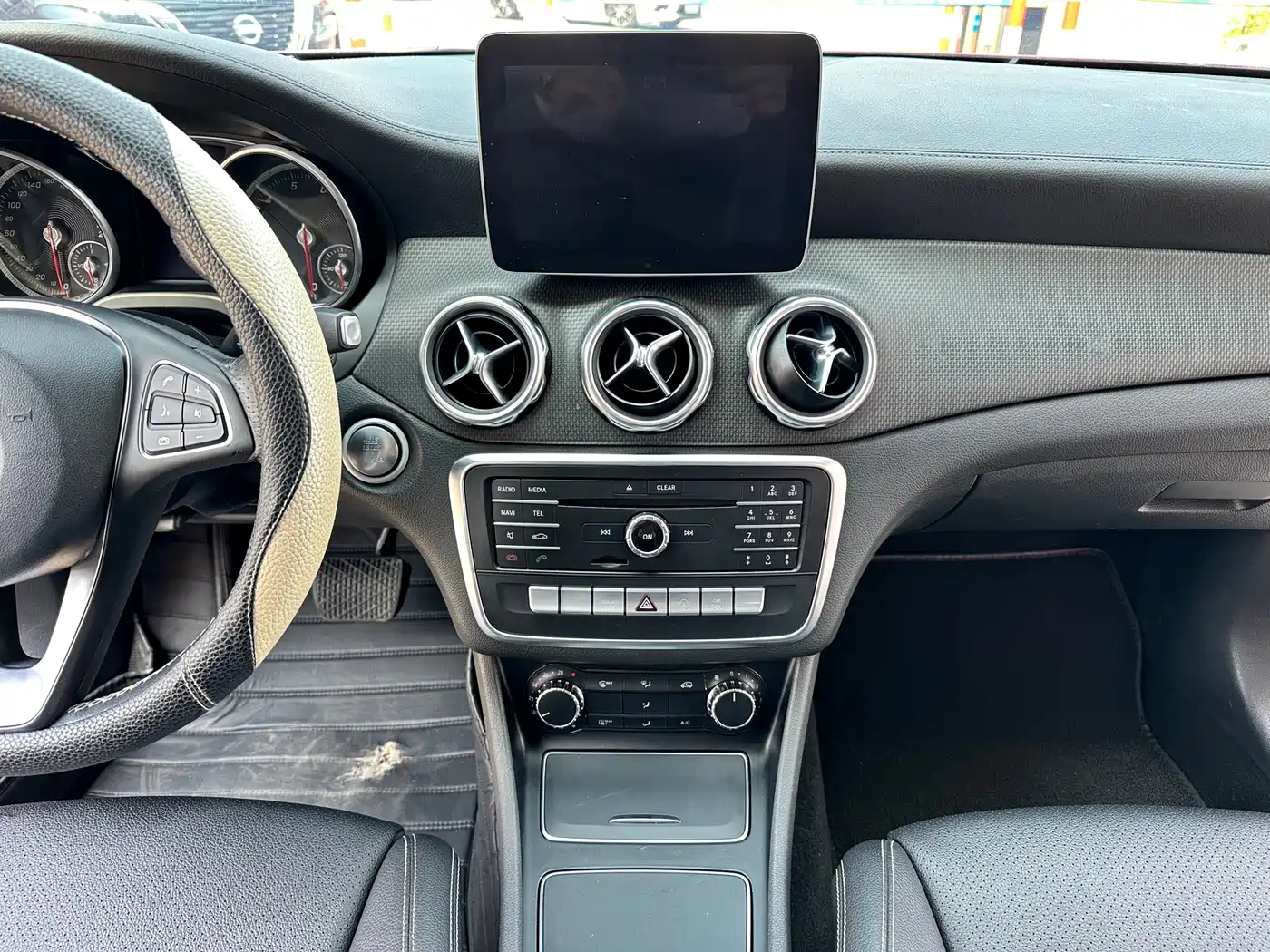 Mercedes-Benz GLA 2018 GLA 200 Fashion фото 15