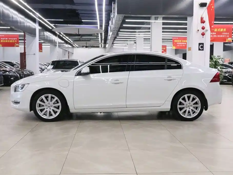 Volvo S60 Plug-in Hybrid 2018 2018 S60L T6 Twin Engine Hybrid