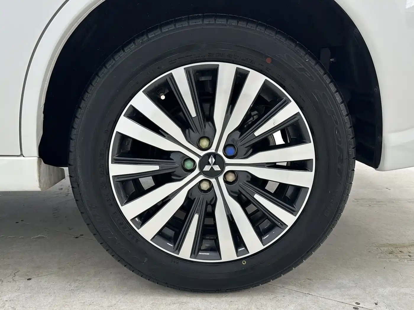 Mitsubishi Outlander 2023 2021 2.0L FWD Comfort Edition 5-seater