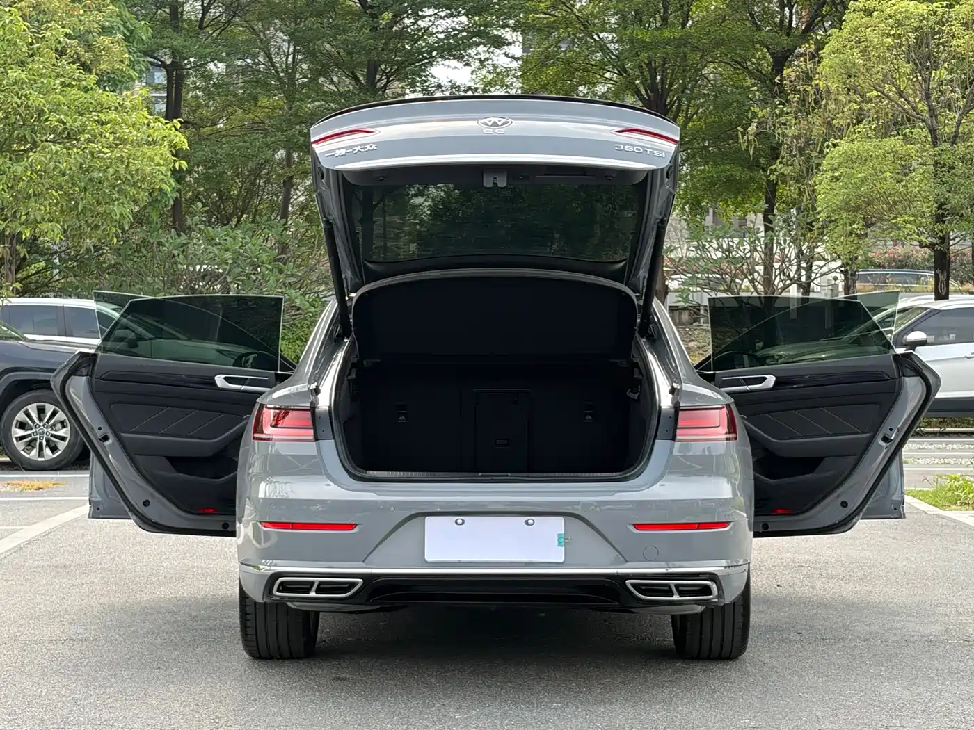 Volkswagen FAW-Volkswagen CC 2023 380TSI Eye-catching Edition фото 24