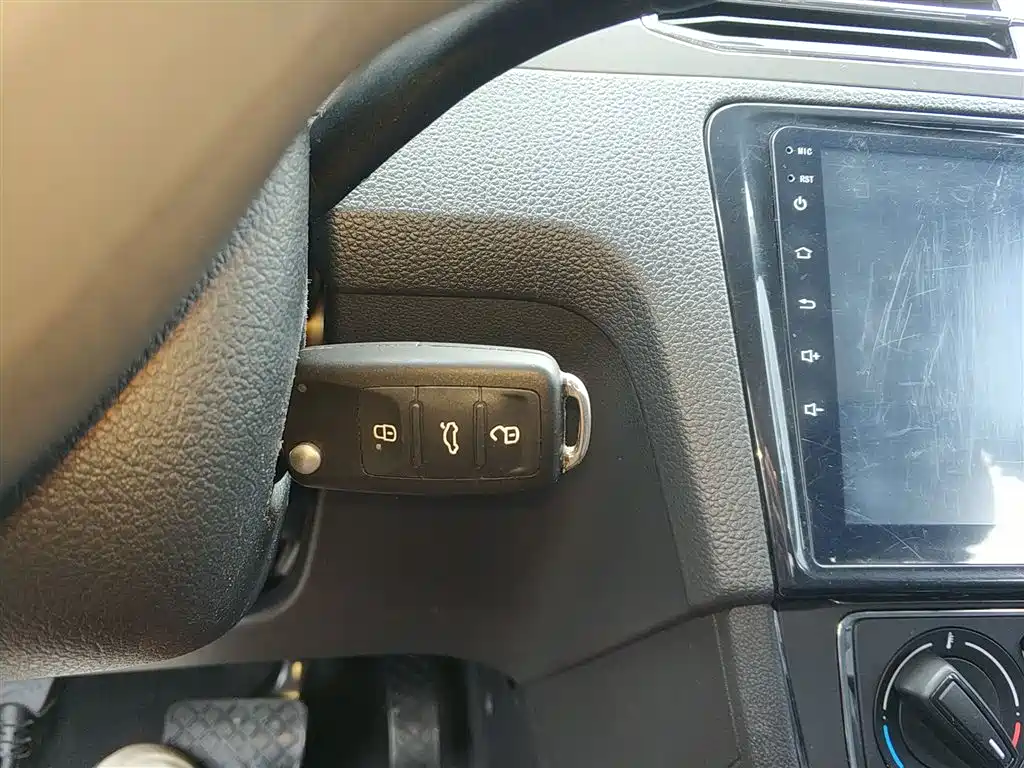 Volkswagen Santana 2017 Gran Santana 1.6L Auto Trendline фото 17