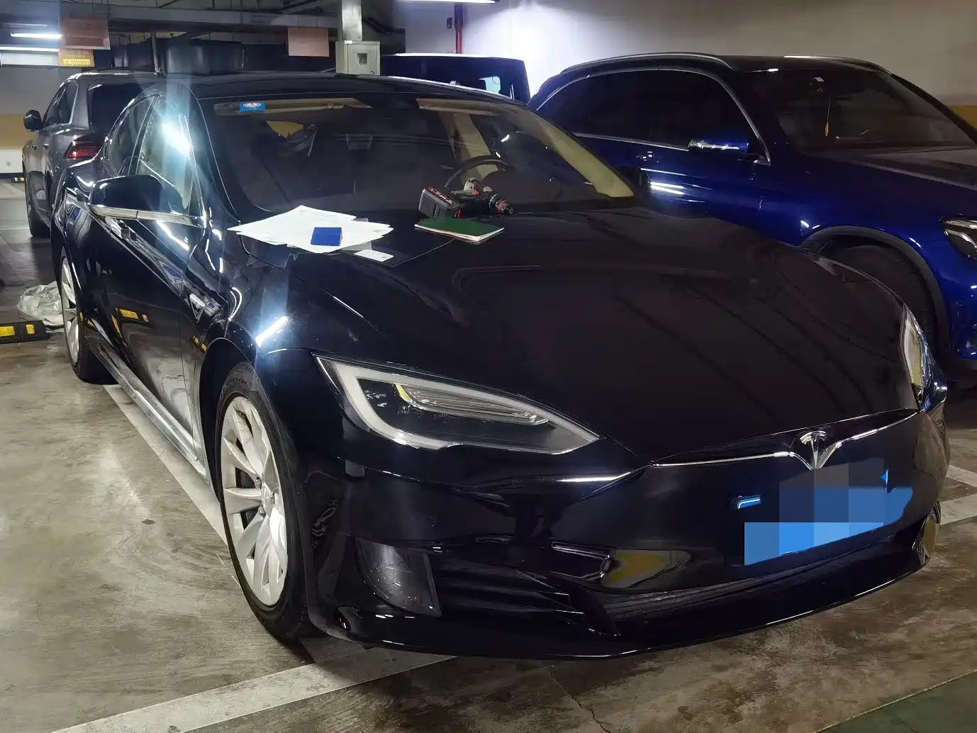 TESLA MODEL S