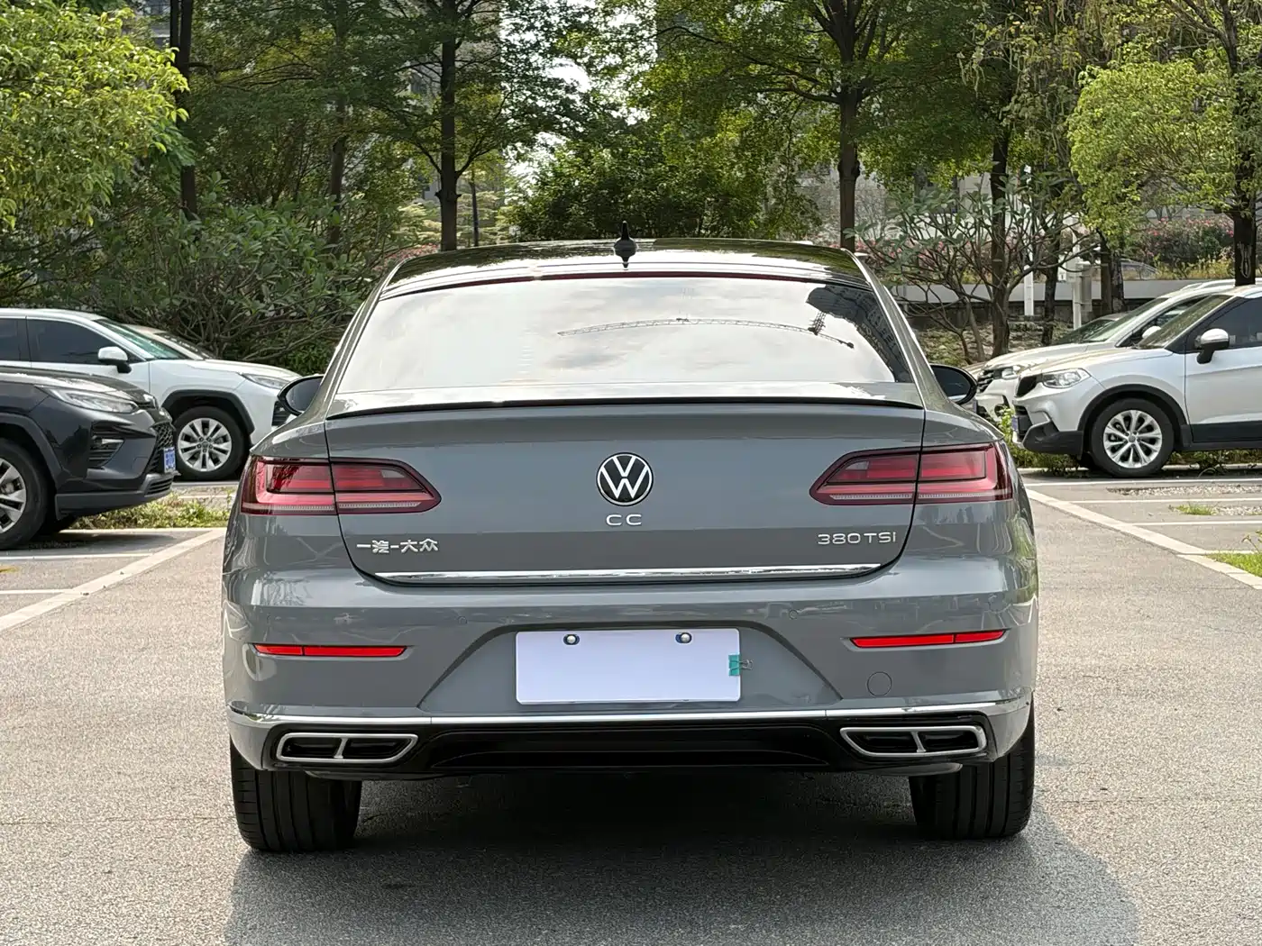 Volkswagen FAW-Volkswagen CC 2023 380TSI Eye-catching Edition фото 5