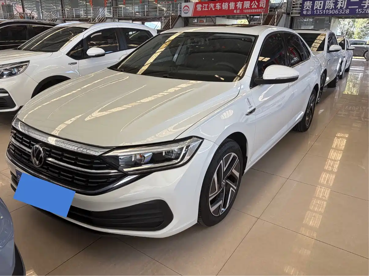 Volkswagen Sagitar 2023 300TSI DSG Surpassing Edition