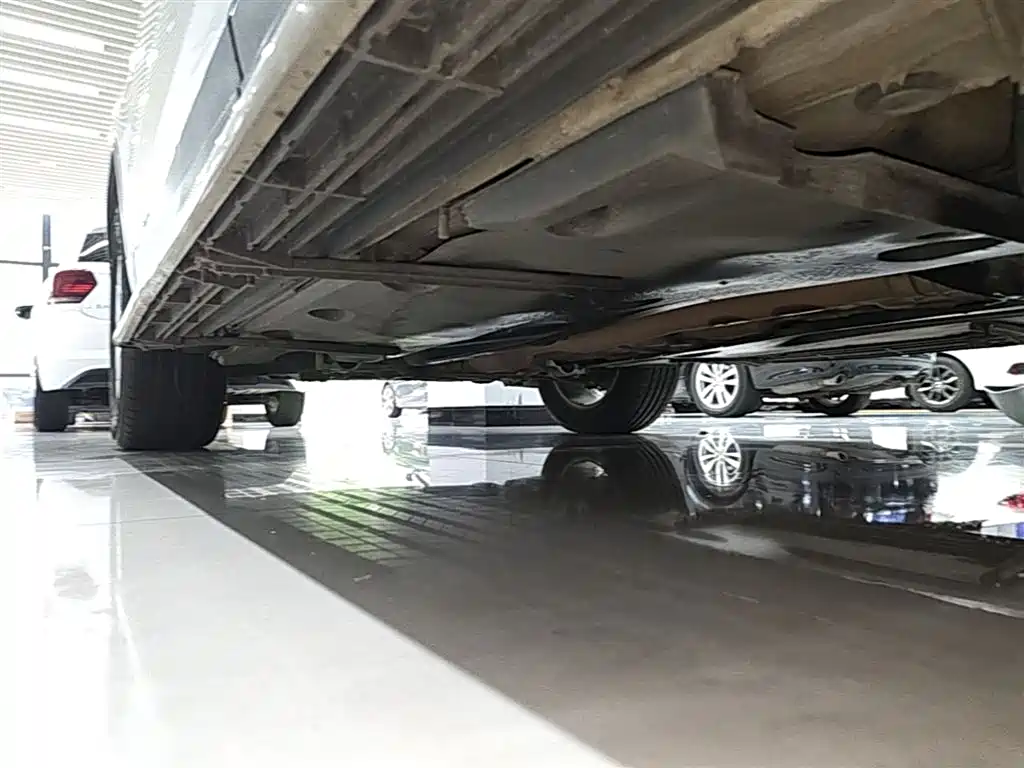 Volkswagen Tiguan 2016 Model 300TSI Automatic 2WD Comfort Edition фото 22