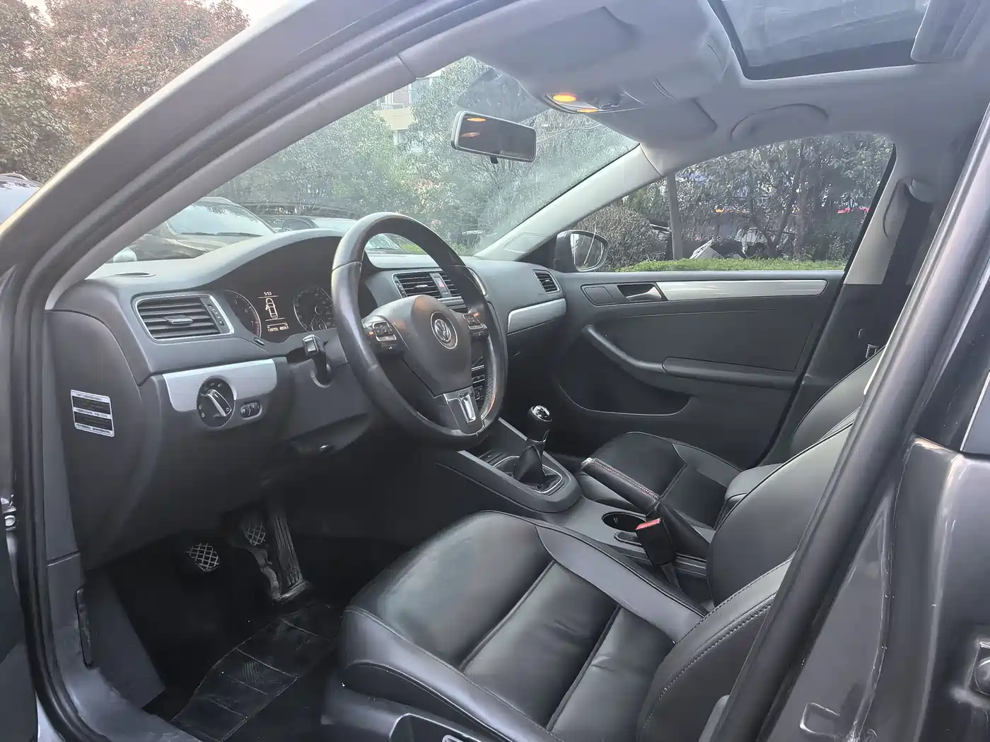 Volkswagen Sagitar 2014 1.4TSI Manual Luxury фото 7