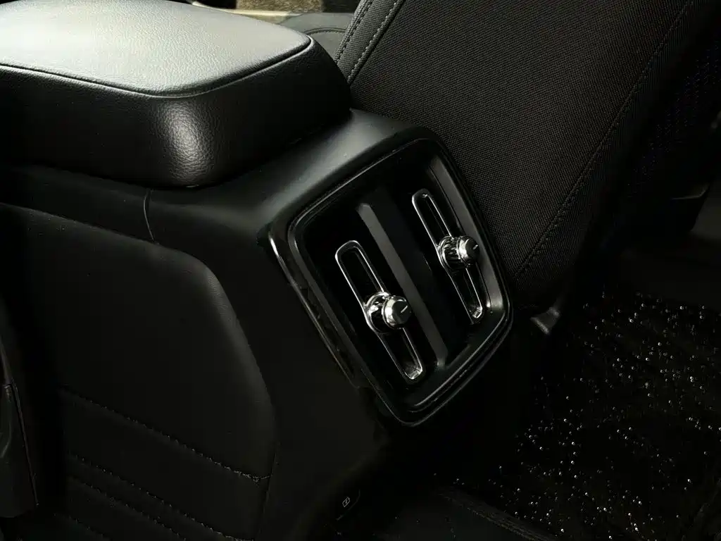 Volvo XC40 2021 2021 Model T4 AWD Smart Drive Fashion Edition