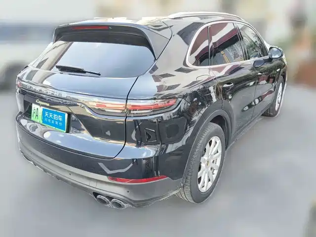 Porsche Cayenne New Energy 2021 Cayenne E-Hybrid 2.0T — фото 2