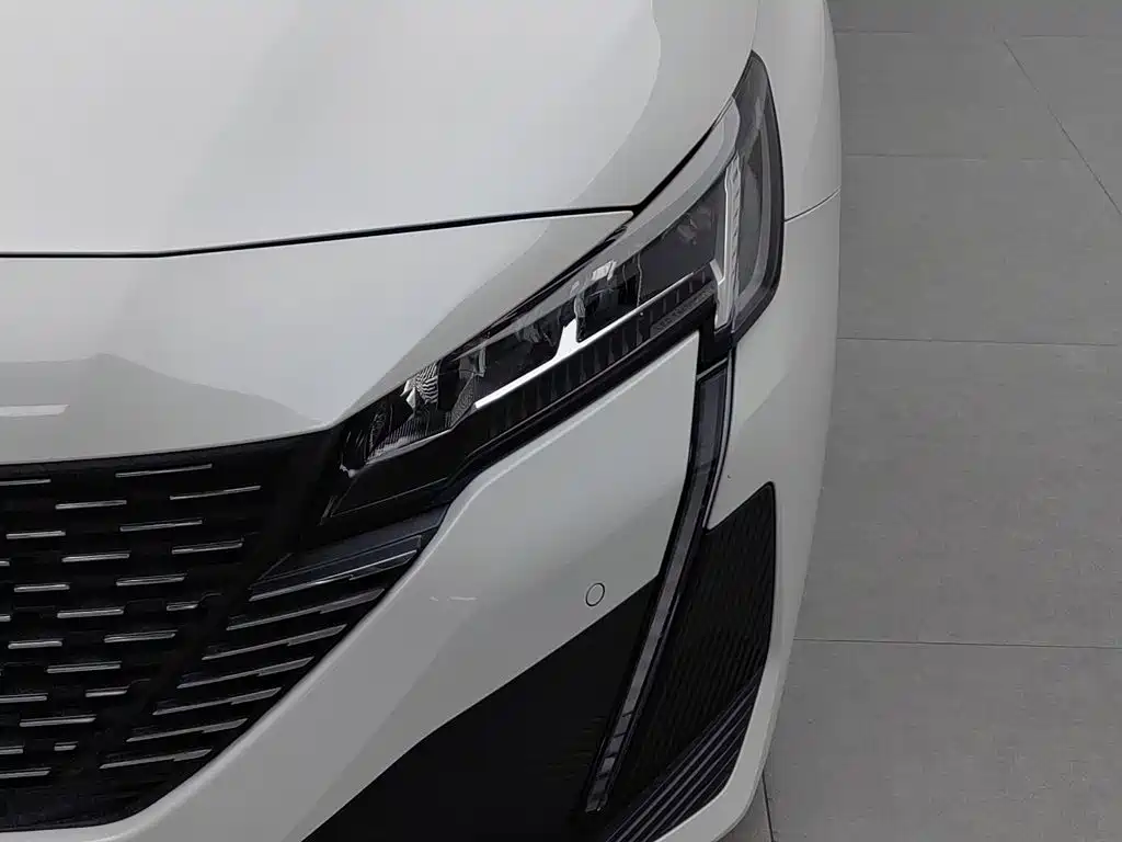 Peugeot 408 2024 2022 1.6T Light Chaser Edition