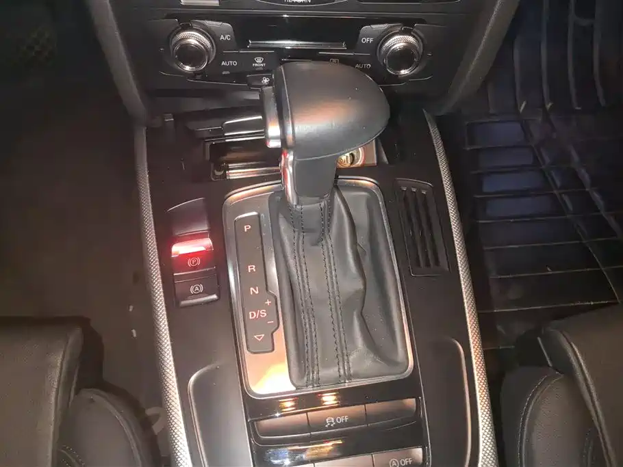 Audi A5 (Import) 2014 Coupe 45 TFSI фото 16