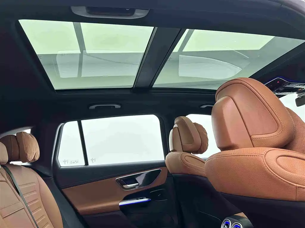 Mercedes-Benz GLC 2026 2026 GLC 260 L 4MATIC Luxury Edition