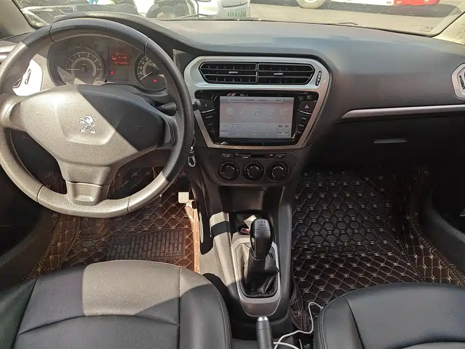 Peugeot 301 2014 1.6L Manual Comfort Edition фото 12