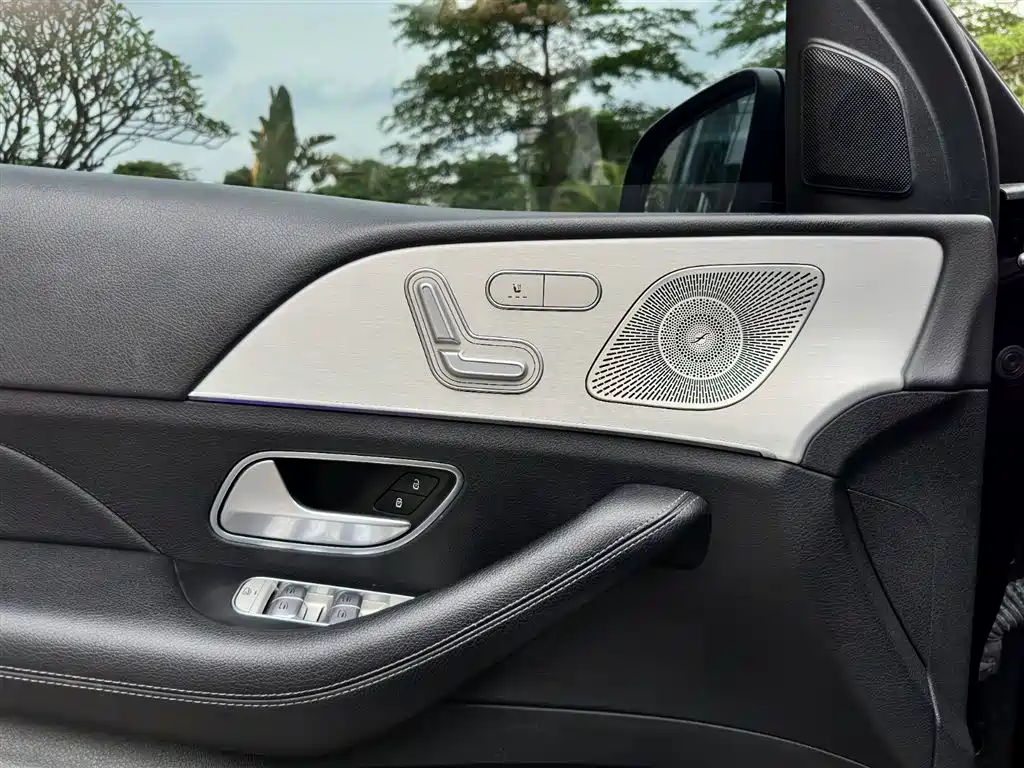 Mercedes-Benz GLE Coupe 2020 GLE 350 4MATIC Coupe SUV Fashion фото 17