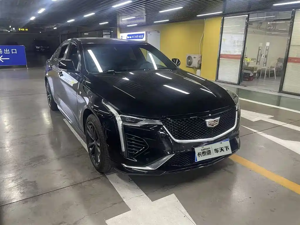 CADILLAC CT4