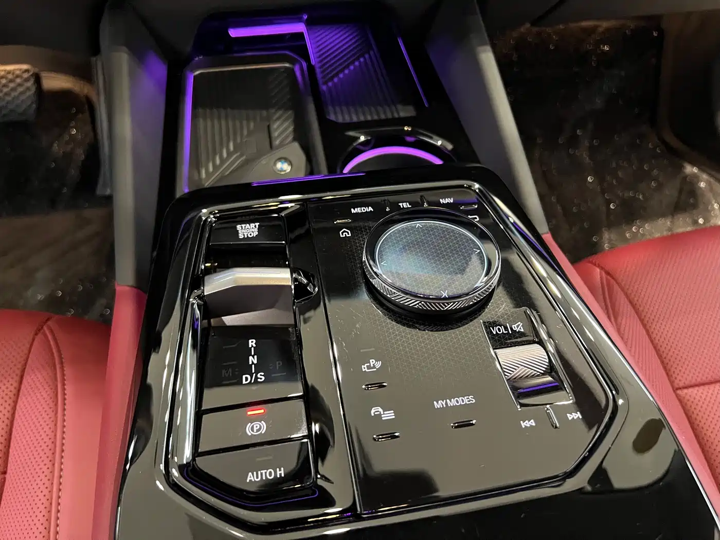 BMW 5 Series 2025 530Li Leading M Sport Package фото 10