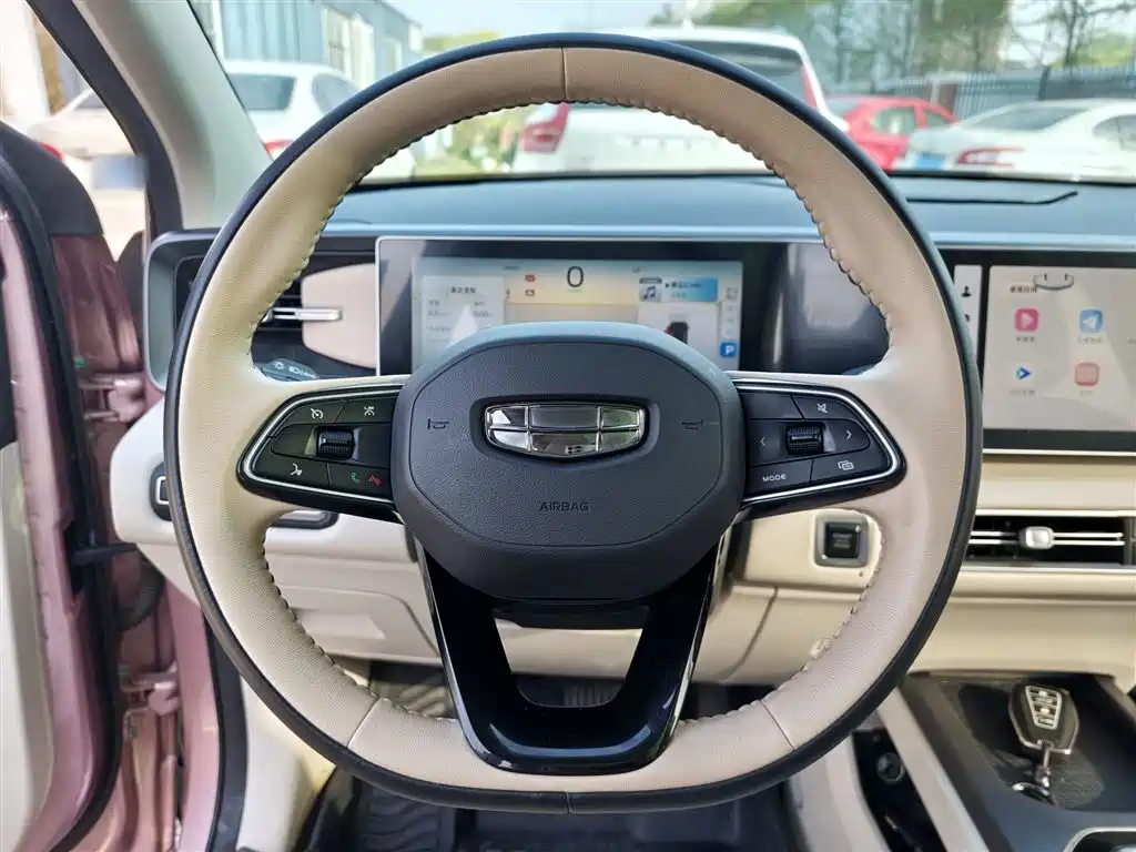 Geely ICON 2022 2023 Model 1.5TD Chocolate Deluxe Edition