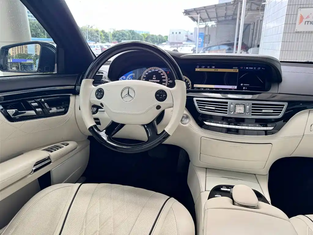 Mercedes-Benz S-Class фото 11