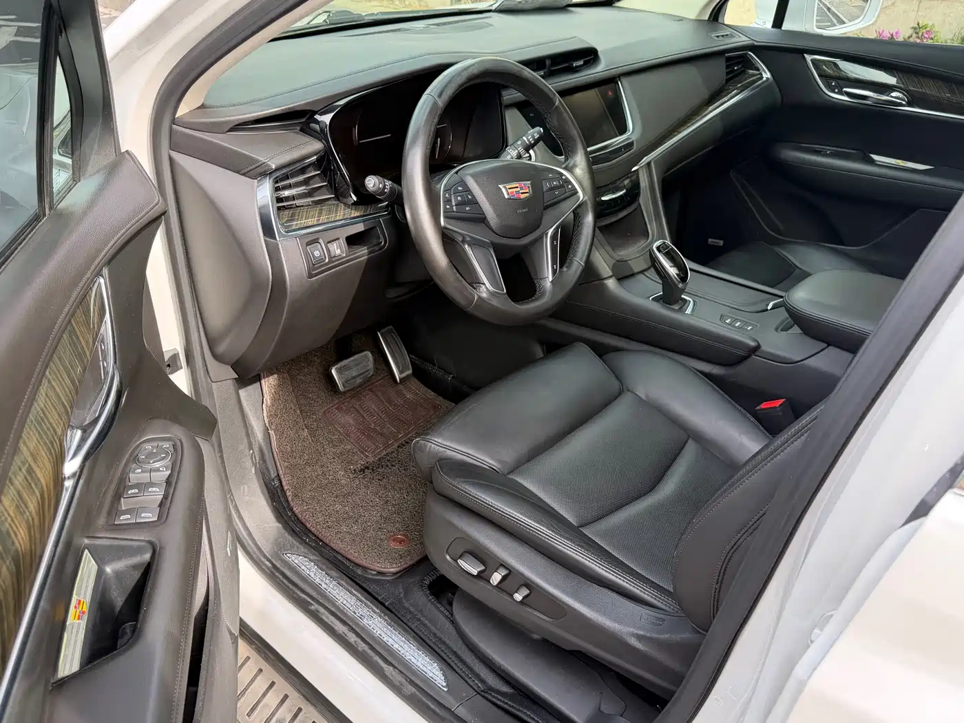 Cadillac XT5 2016 28T AWD Luxury Model фото 14