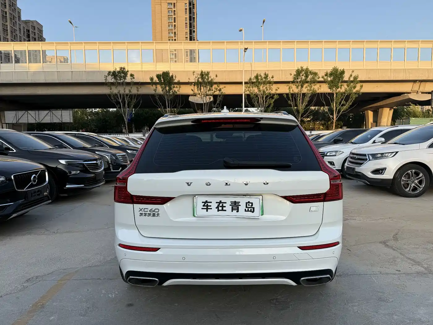 Volvo XC60 Plug-in Hybrid 2021 2021 T8 E-Drive Hybrid Inscription Sport