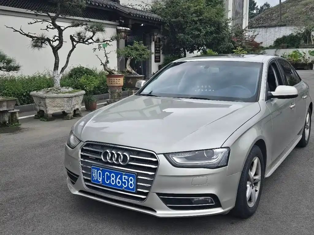 Фото 5 - Audi A4L