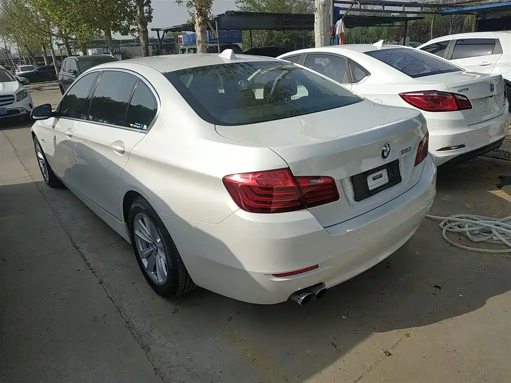 BMW 5 Series 2017 520Li Classic Edition фото 5
