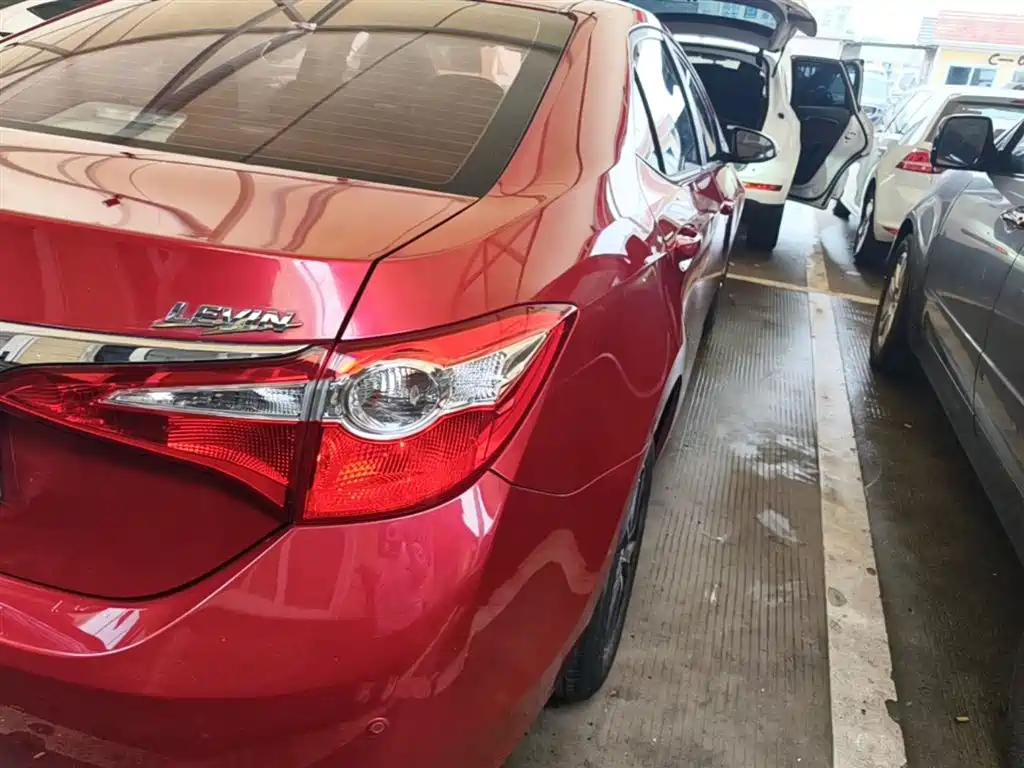 Toyota Levin 2014 1.6G CVT Elite Edition фото 8
