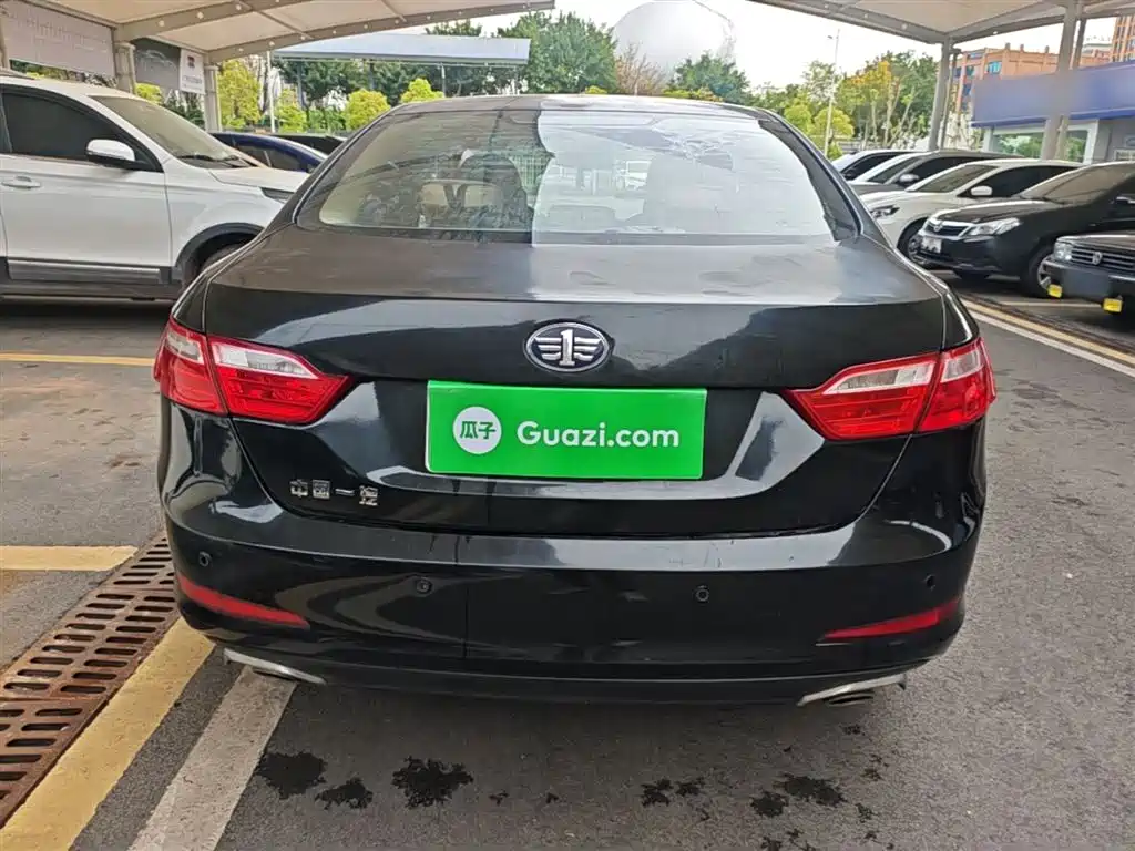 Besturn B70 2015 2014 2.0L Automatic Luxury