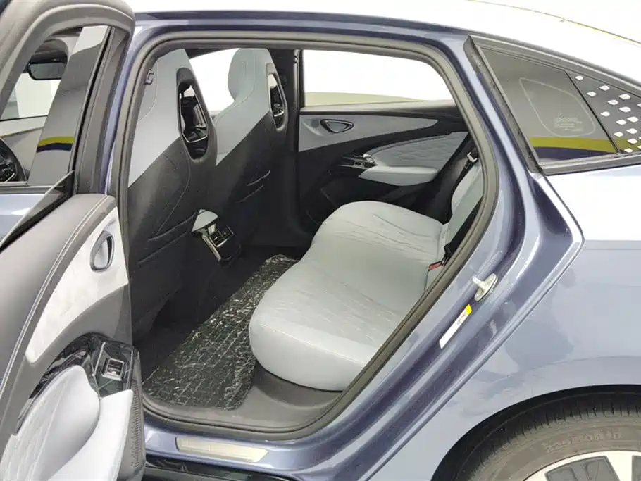BYD Seal 2022 550km Standard Range RWD Premium фото 11