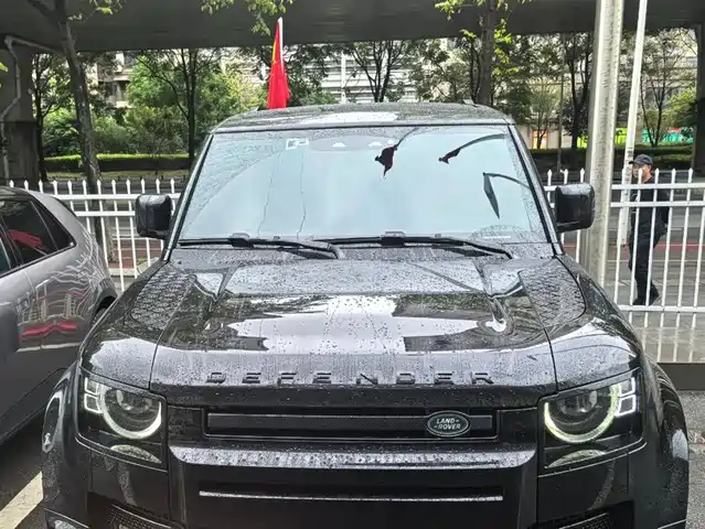 Land Rover Defender 2023 Facelift 90 3.0T P400 XS — фото 4