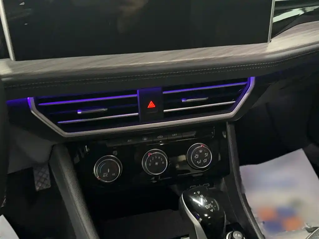 Volkswagen Sagitar 2024 300TSI DSG Surpass Edition фото 7
