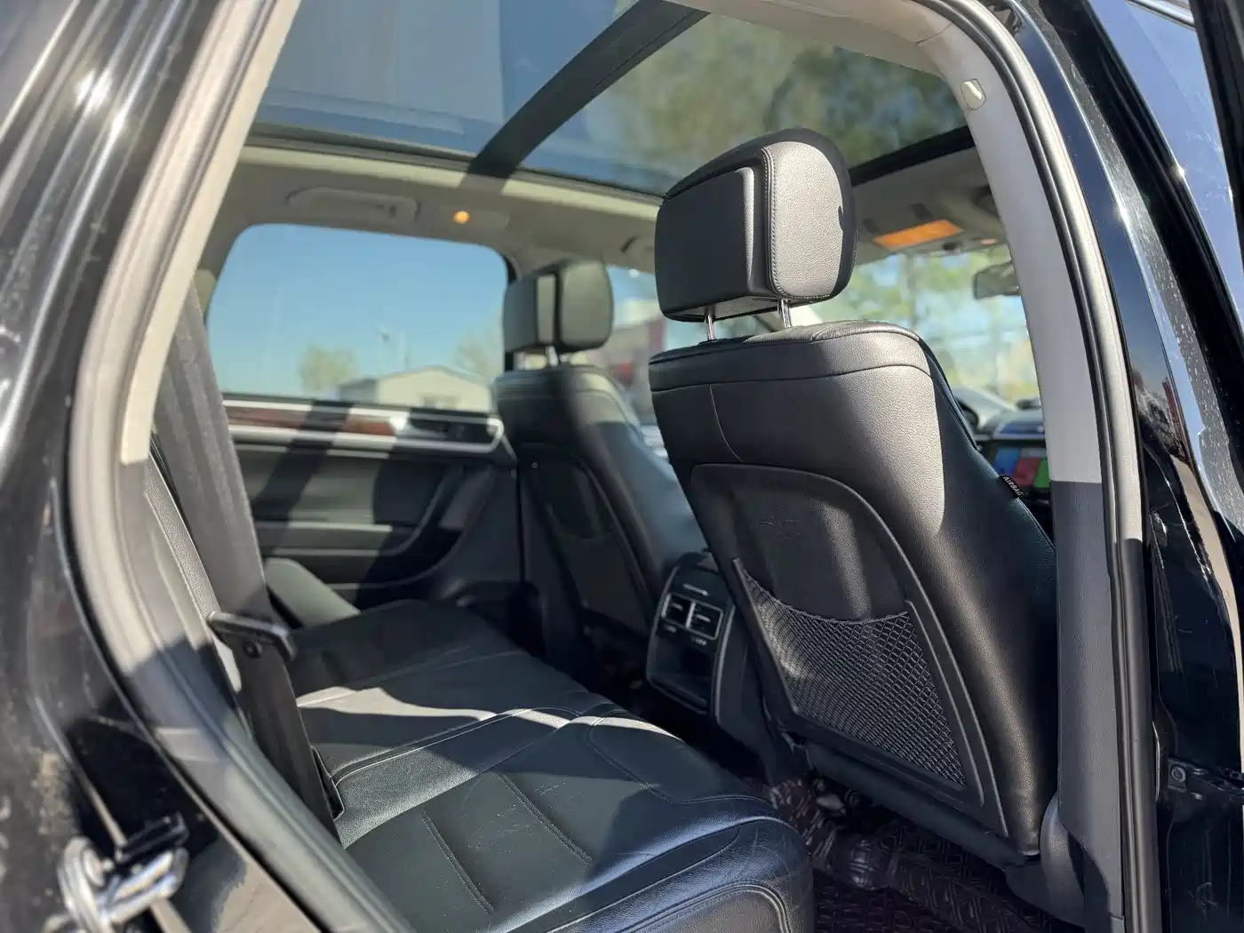 Volkswagen Touareg 2011 3.0TSI Standard фото 13