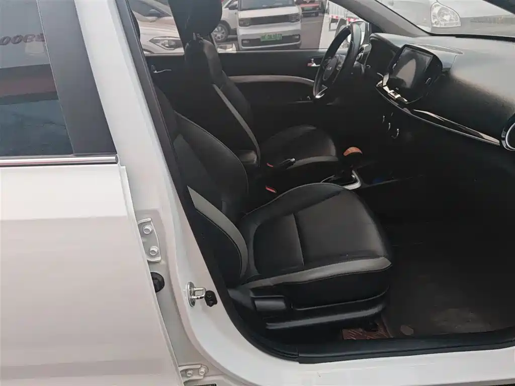 Kia KX1 2021 1.4L CVT Fun Edition фото 25