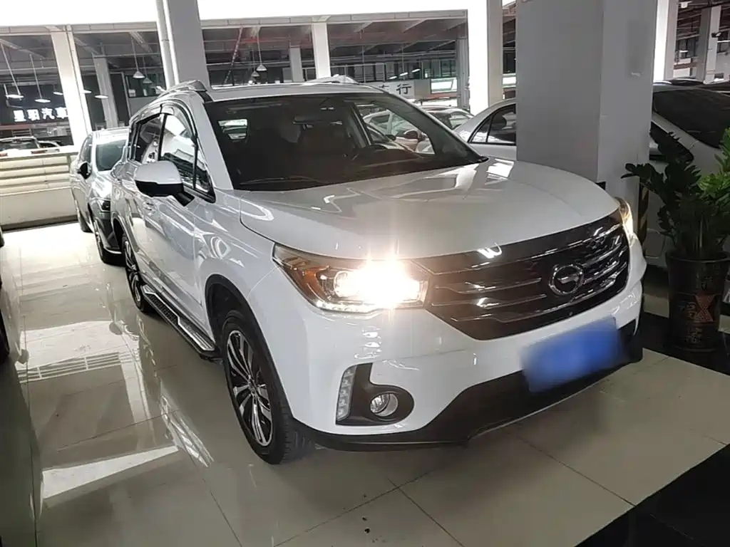 GAC Trumpchi Trumpchi GS4 2017 235T Automatic 2WD Luxury Smart Connected Edition фото 4