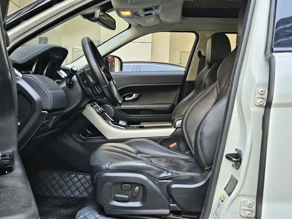 Photo 12 - Land Rover Range Rover Evoque (Import)