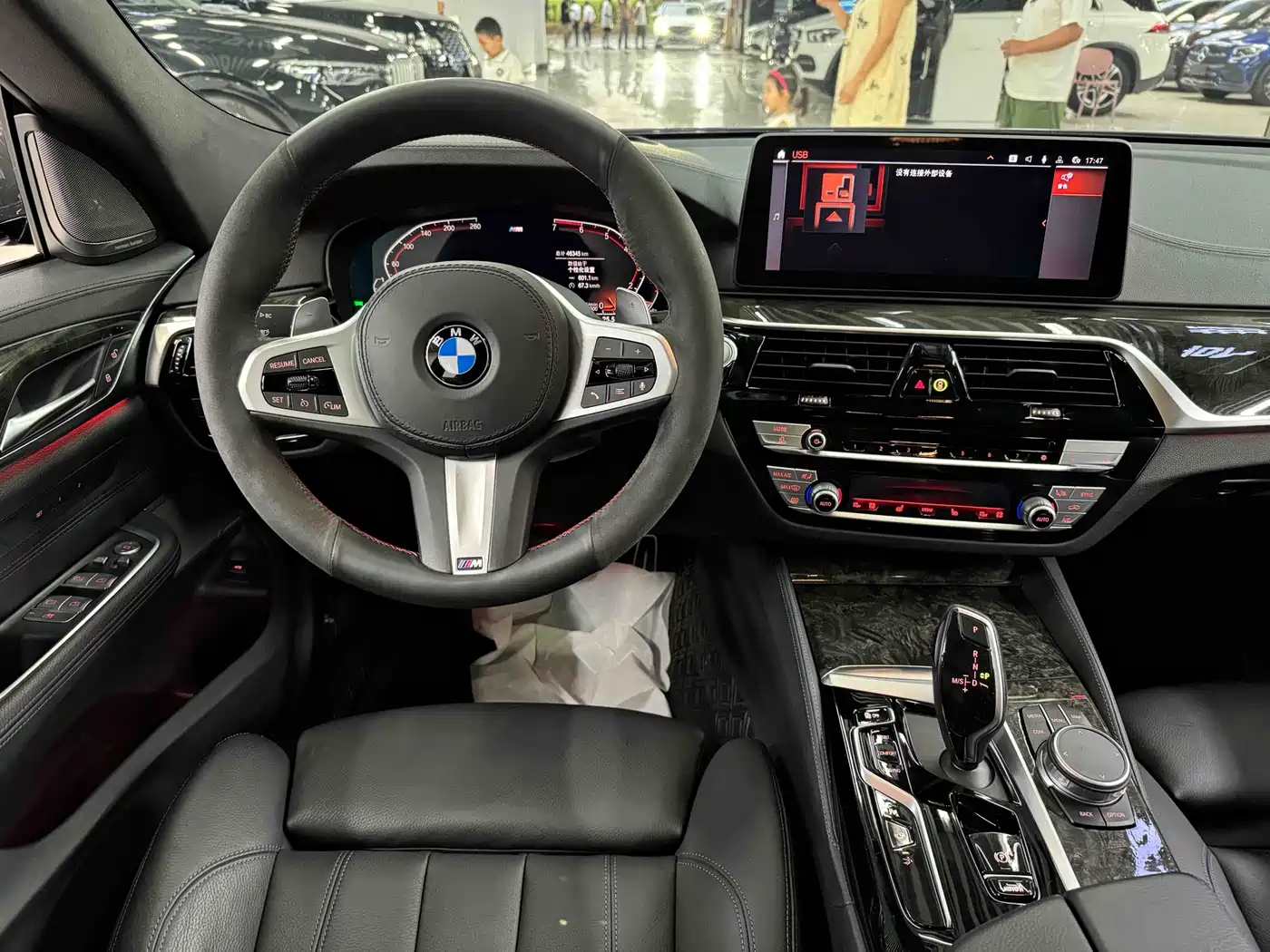 BMW 6 Series GT 2020 630i M Sport Package фото 6