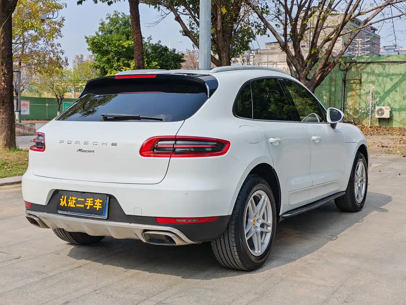 Porsche Macan 2016 Macan 2.0T фото 7