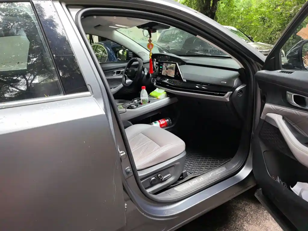 Changan UNI-K iDD 2023 2023 Smart Electric iDD 1.5T 135km Intelligent Leader