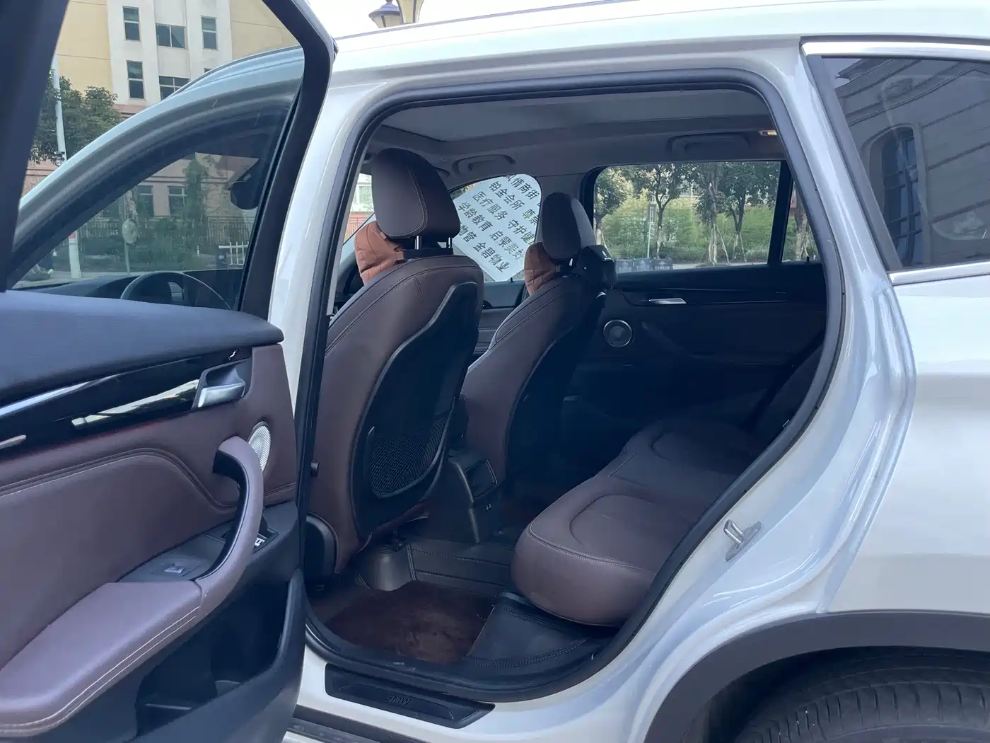 BMW X1 2022 sDrive20Li Fashion фото 5