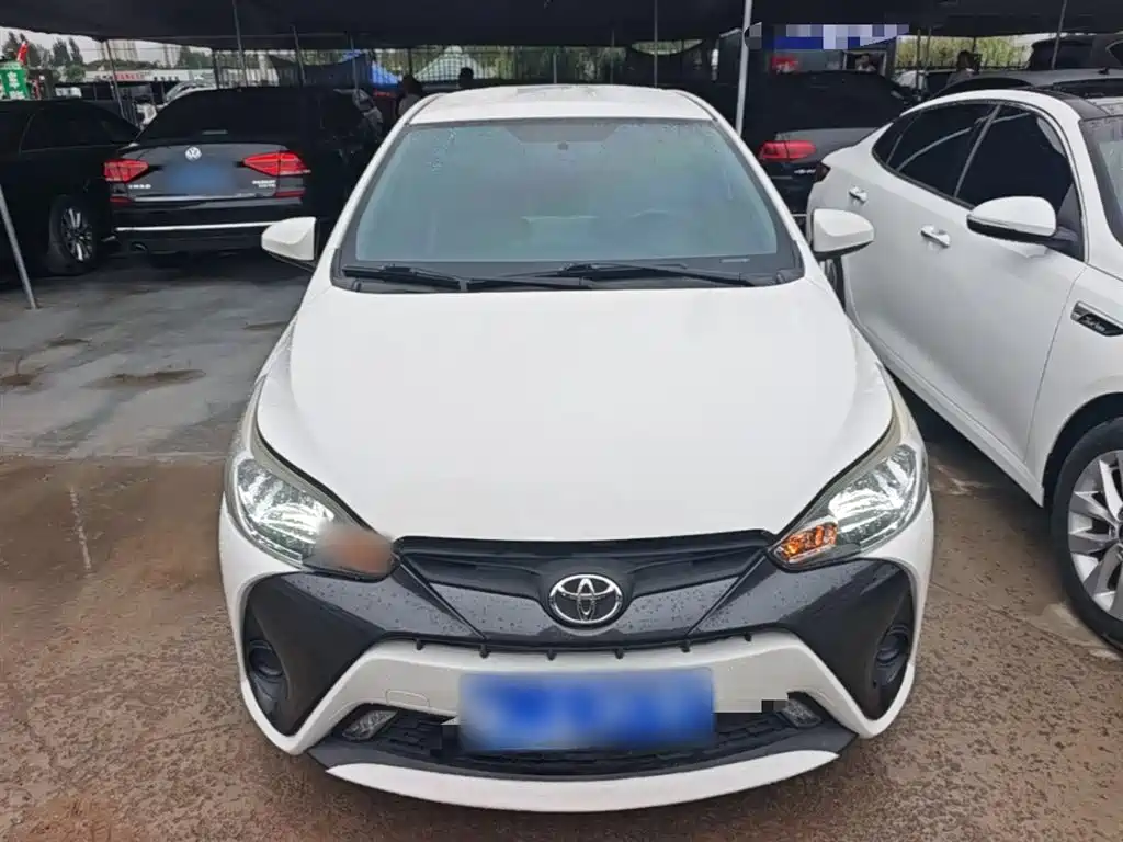 Toyota YARiS L Zhi Xuan 2016 Facelift 1.5E CVT Charming Edition фото 3