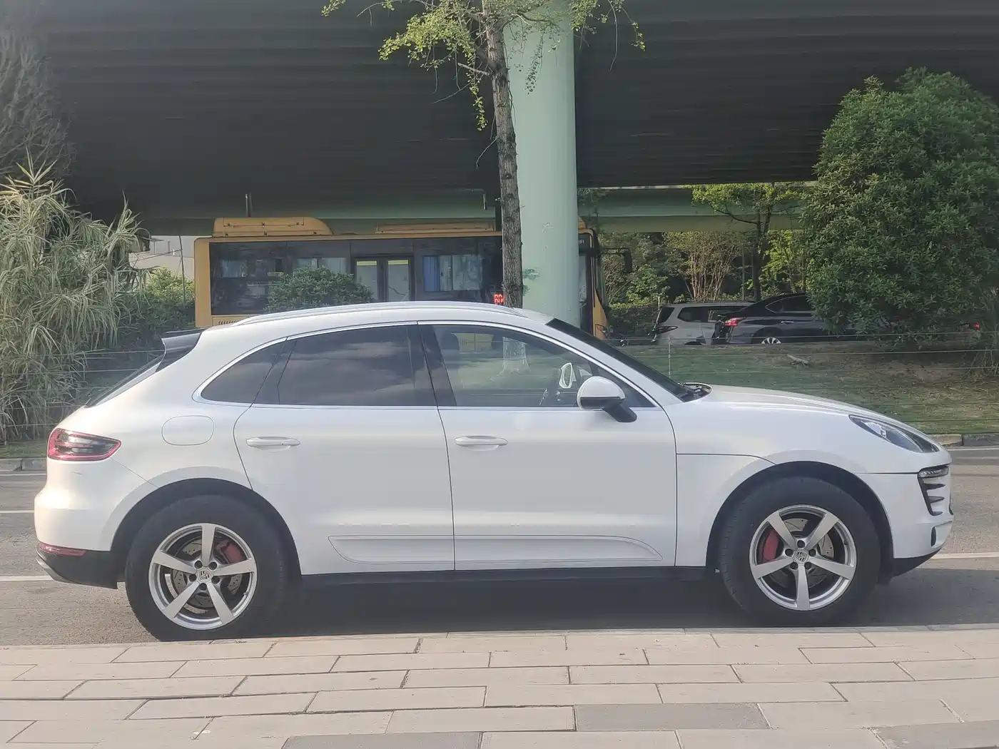 Porsche Macan 2017 Macan 2.0T фото 2