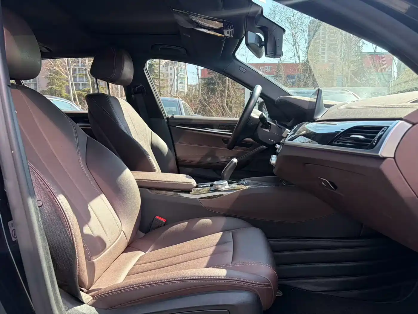BMW 5 Series 2020 525Li M Sport Package фото 12