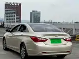 Photo 18 - Hyundai Sonata