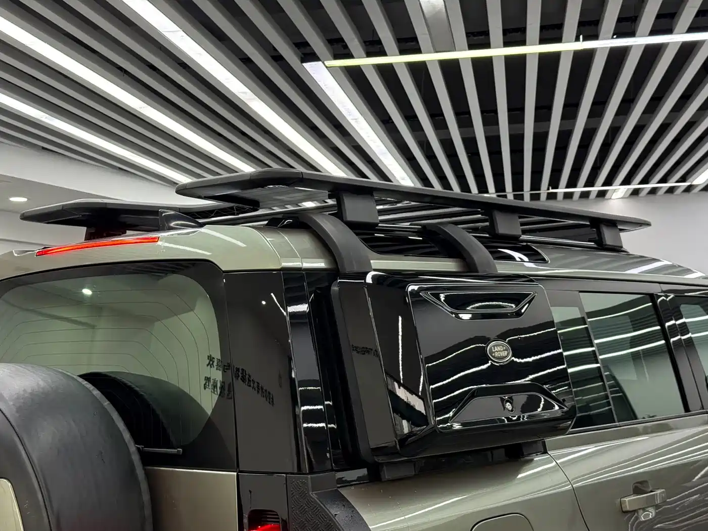 Land Rover Defender 2021 110 P400 X фото 5
