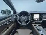 Photo 13 - Volvo S90
