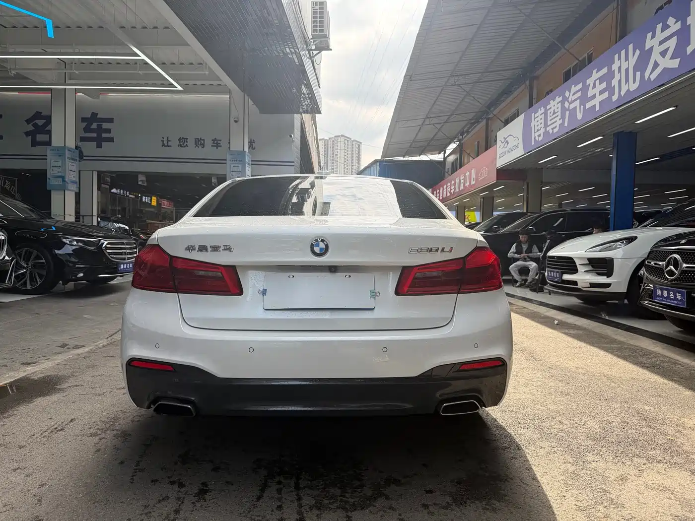 BMW 5 Series 2019 530Li Leading M Sport Package фото 23