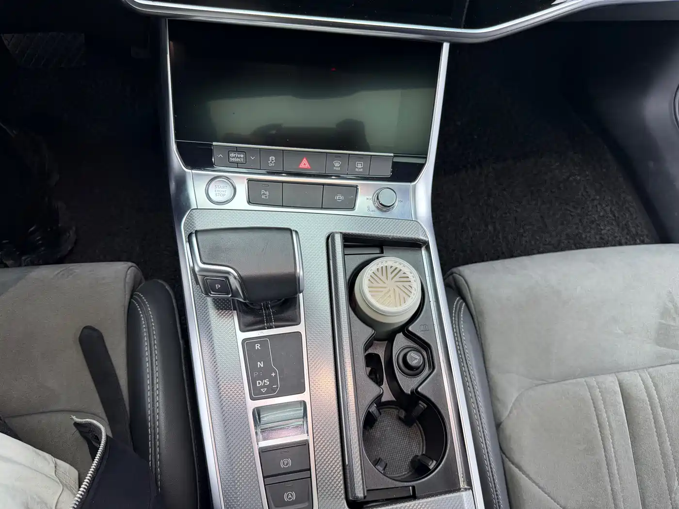 Audi A6L 2020 40 TFSI Luxury Dynamic фото 8