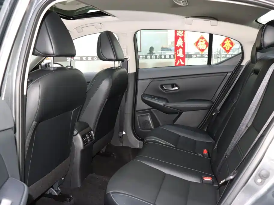Nissan SYLPHY, миниатюра 11