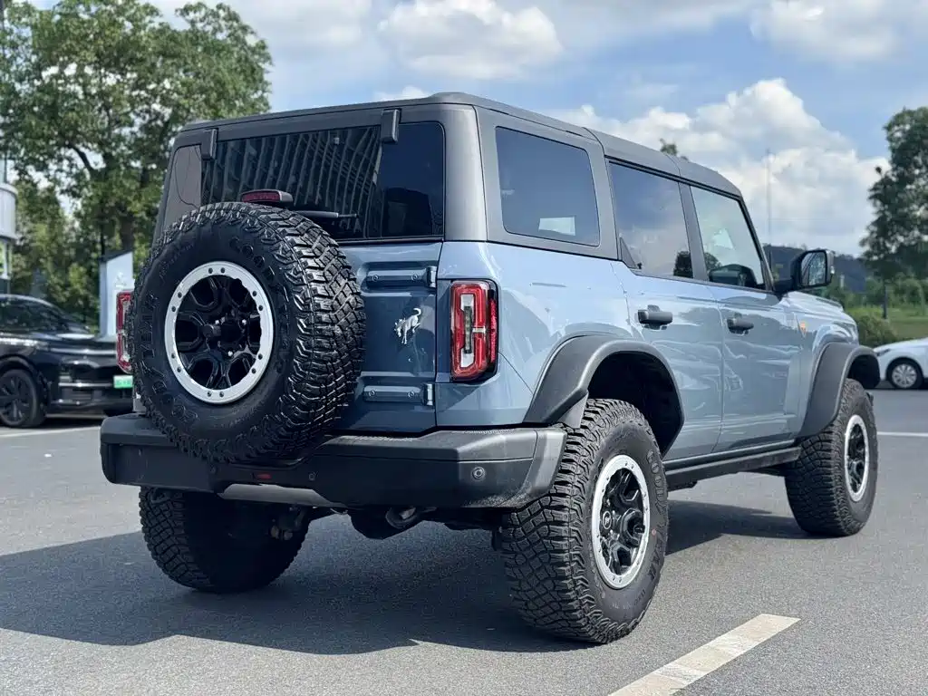 Ford Bronco 2025 2024 2.3T Badlands